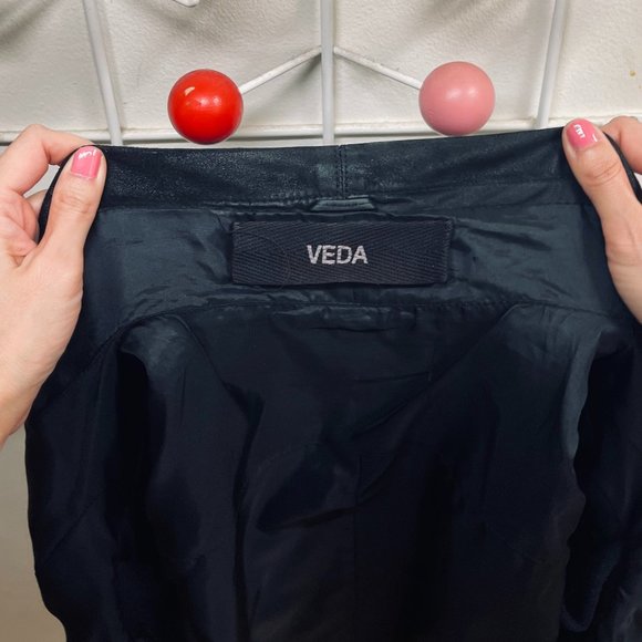 Veda Leather Jacket - Picture 6 of 8